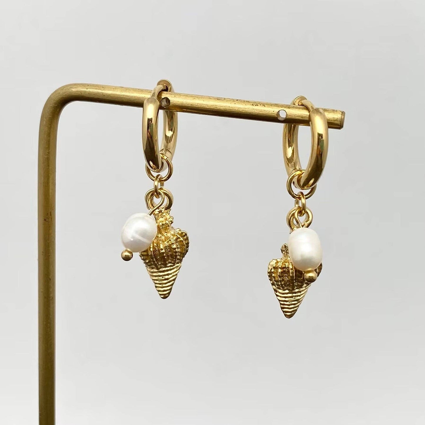 Conch Charm Huggies Gold