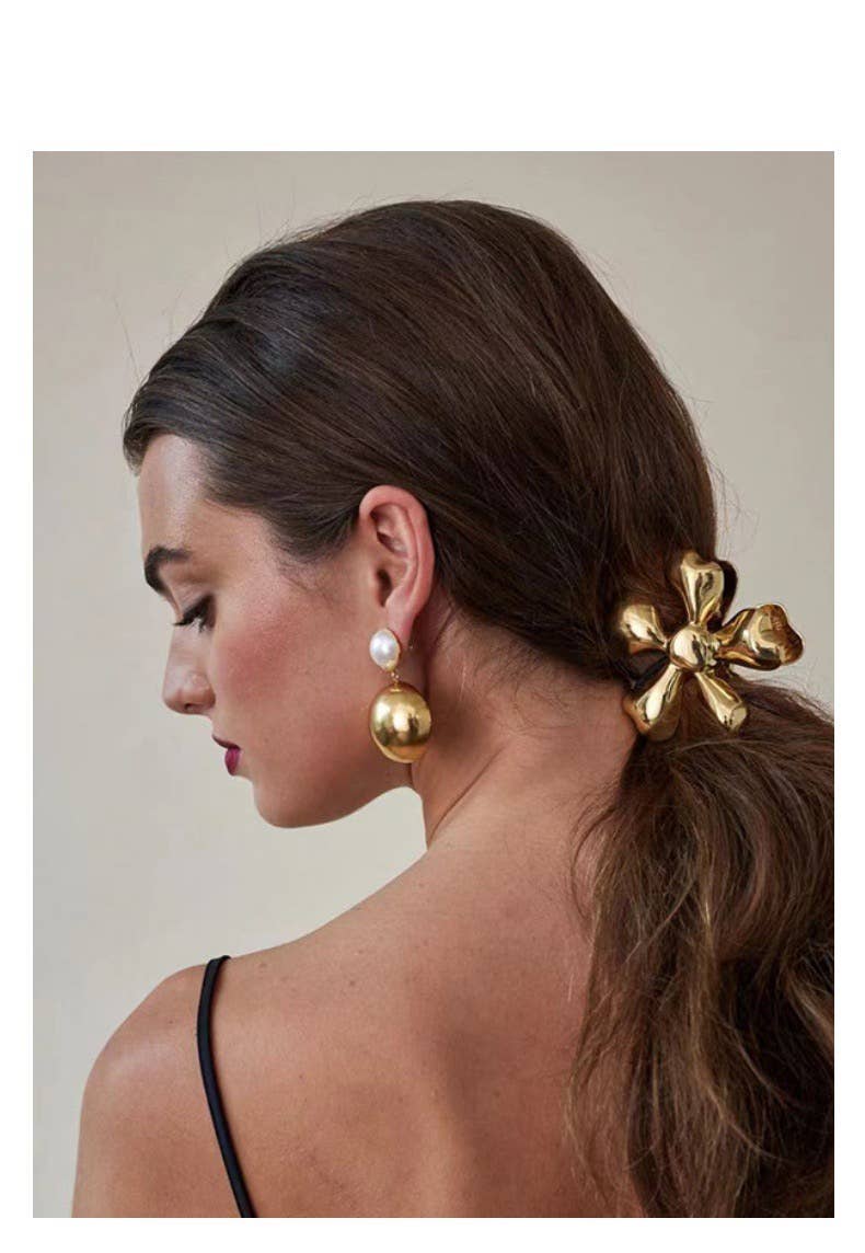 Flower Hair Claw Gold