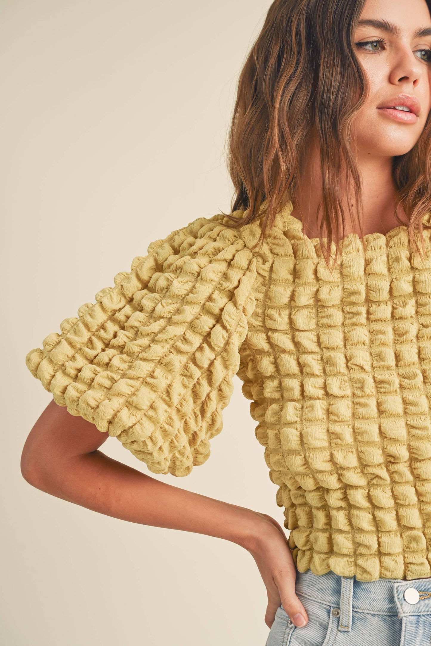 Lively Top