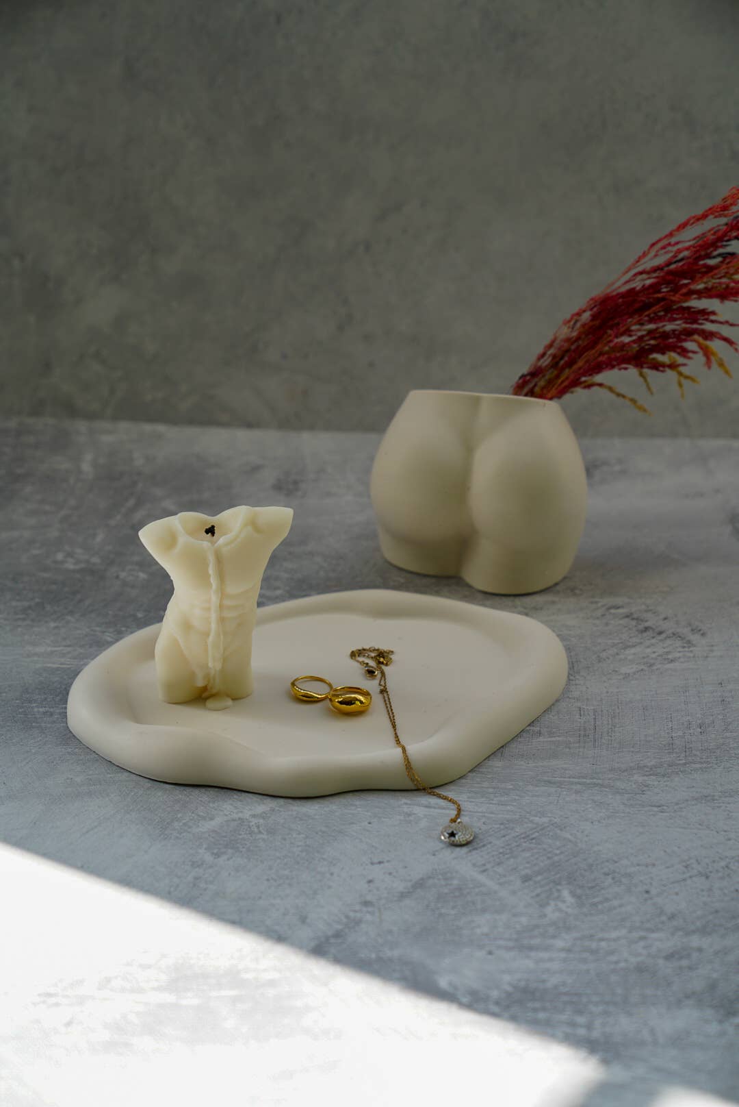 Cloudy Curvy Tray