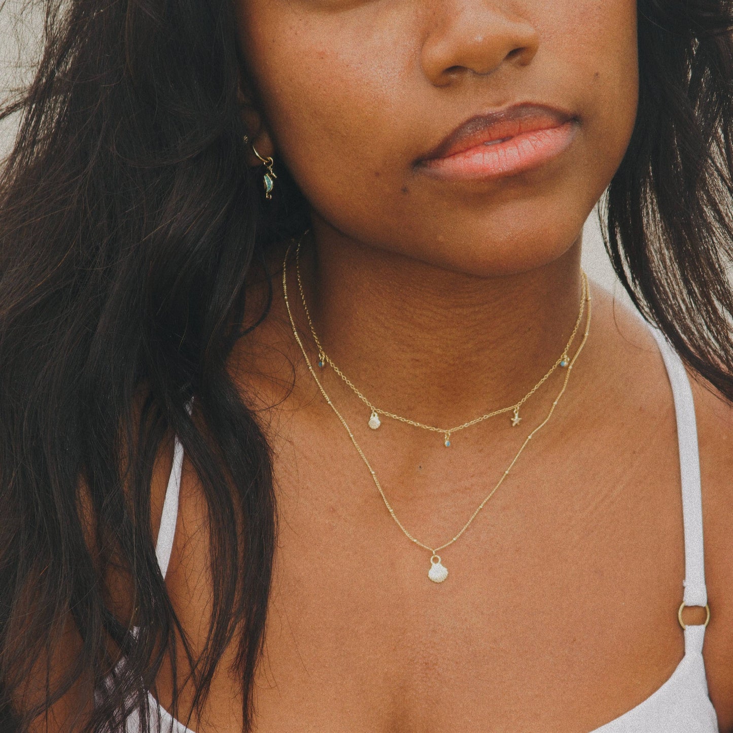 Shelling Charm Necklace: Gold Plated