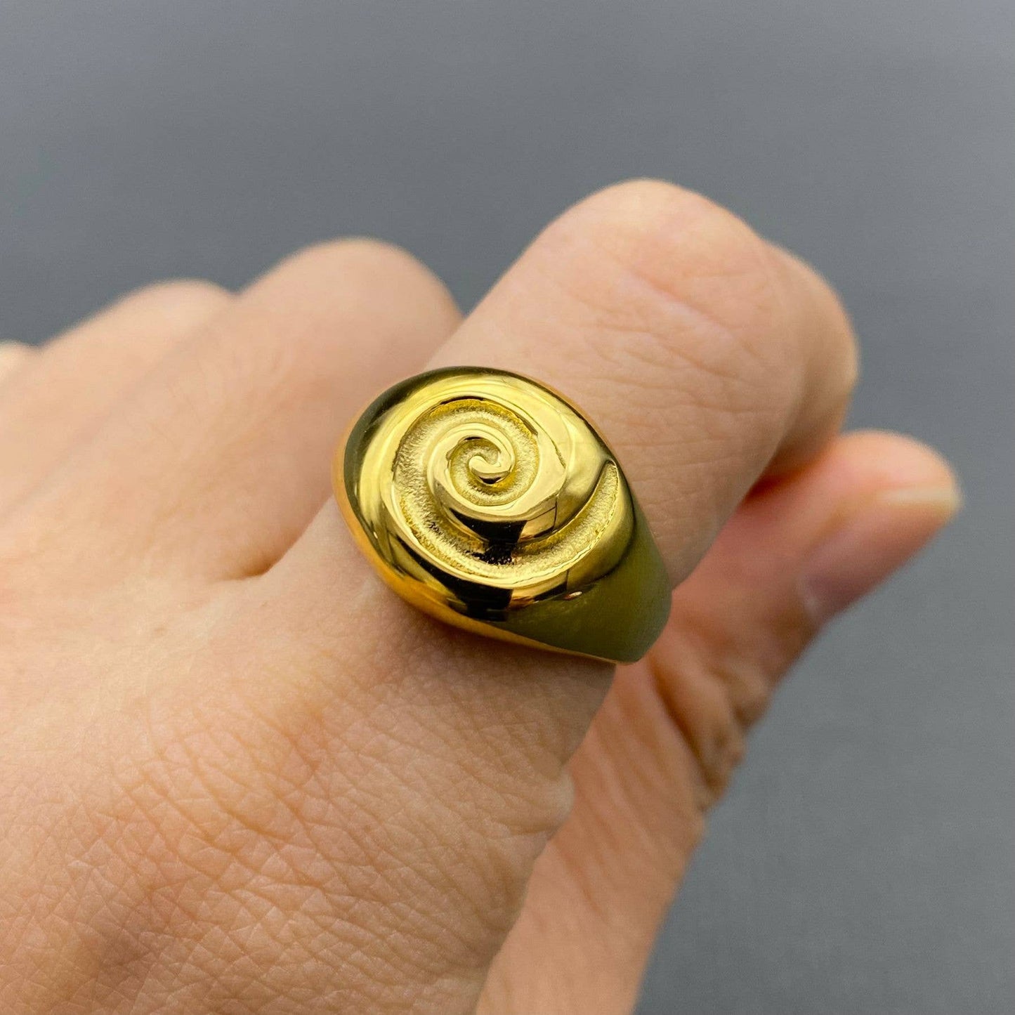 Vortex Signet Ring