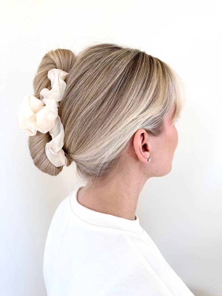 Organza Ruffle Claw Clip Cream