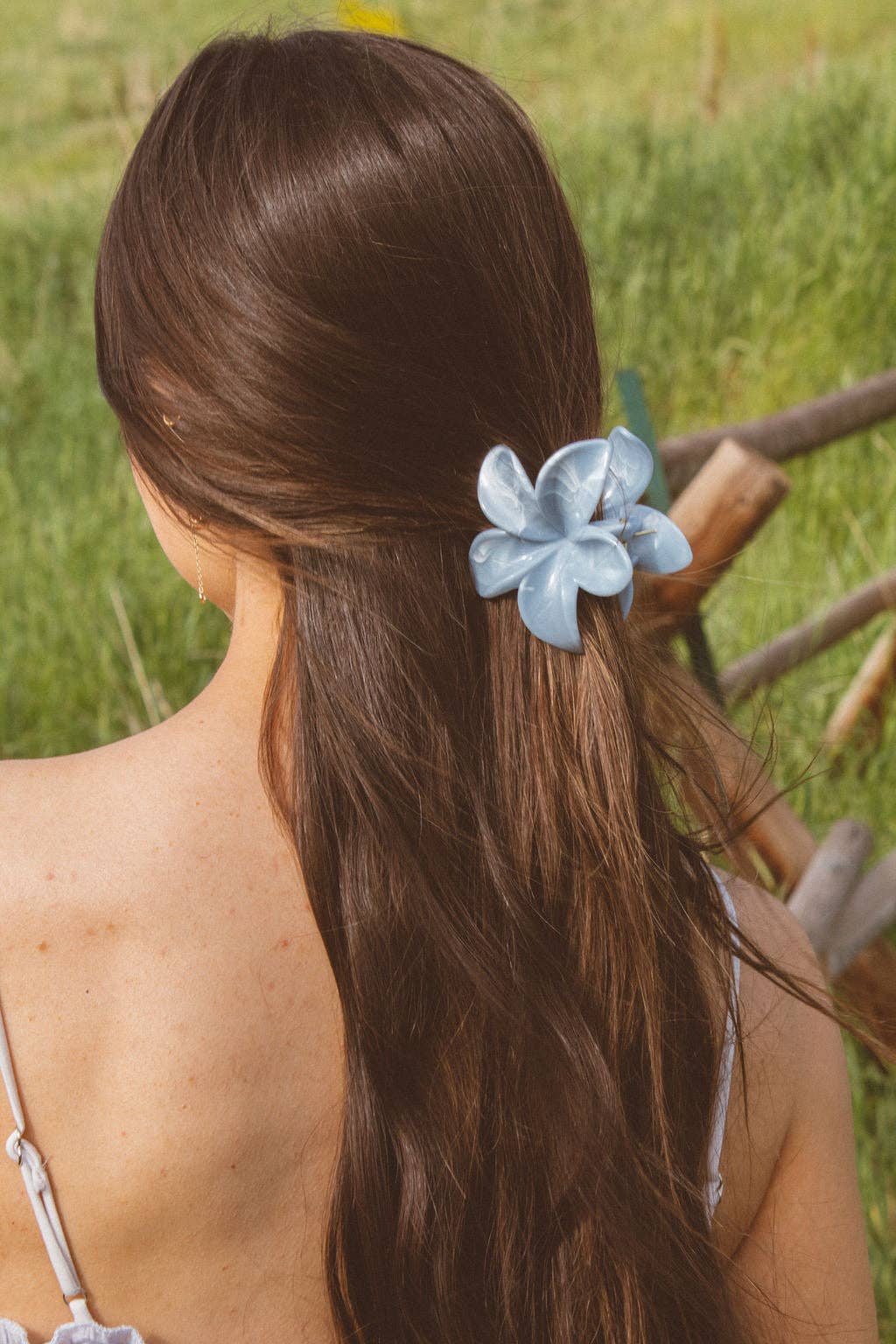 July Flower Claw Clip Blue
