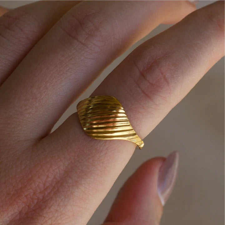 Kasserine Scallop Ring
