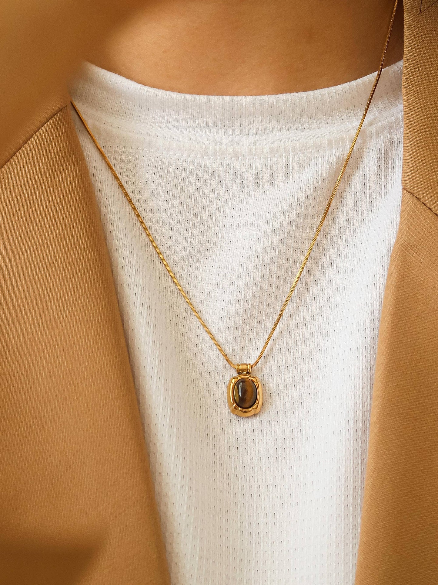 Dax Necklace Brown