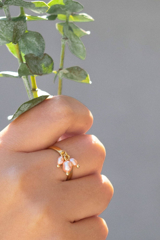 Emily Charm Ring Pearl