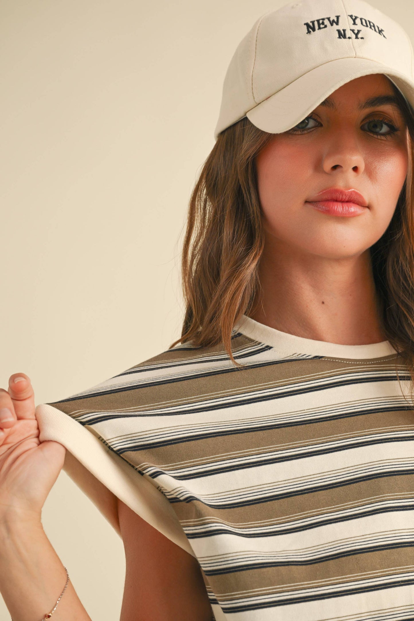 Hunter Tee