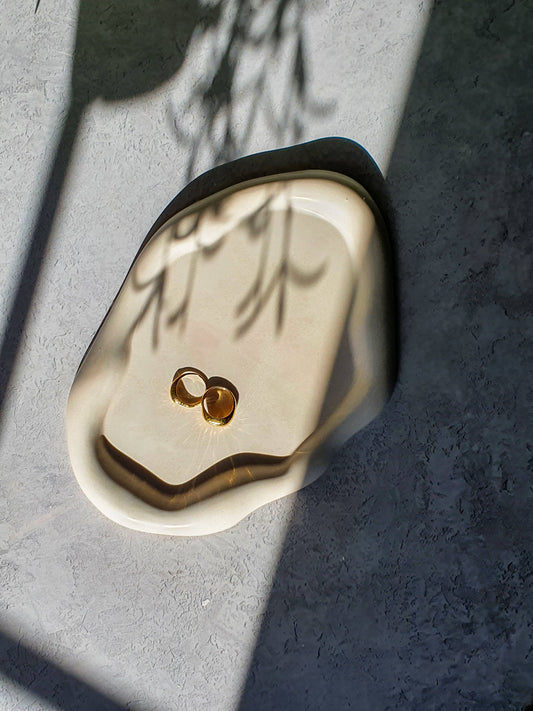 Cloudy Curvy Tray