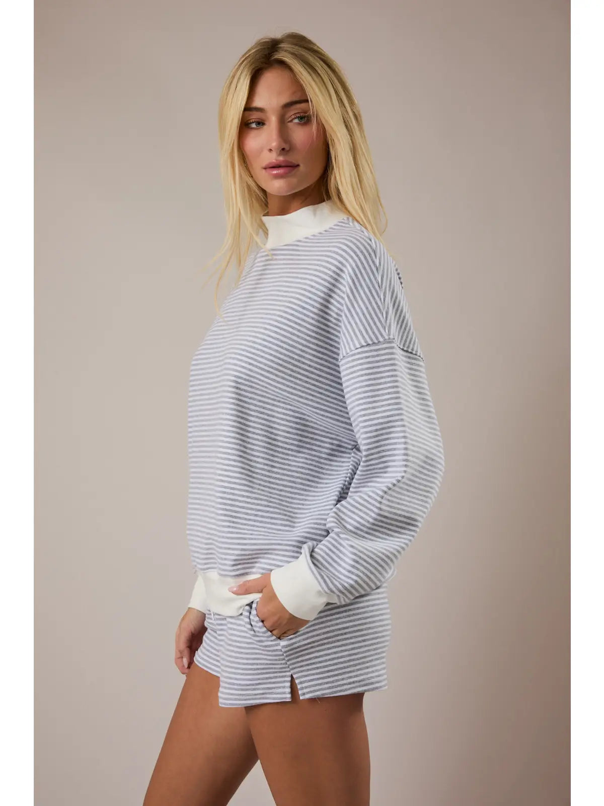 New Waves Mockneck Sweatshirt