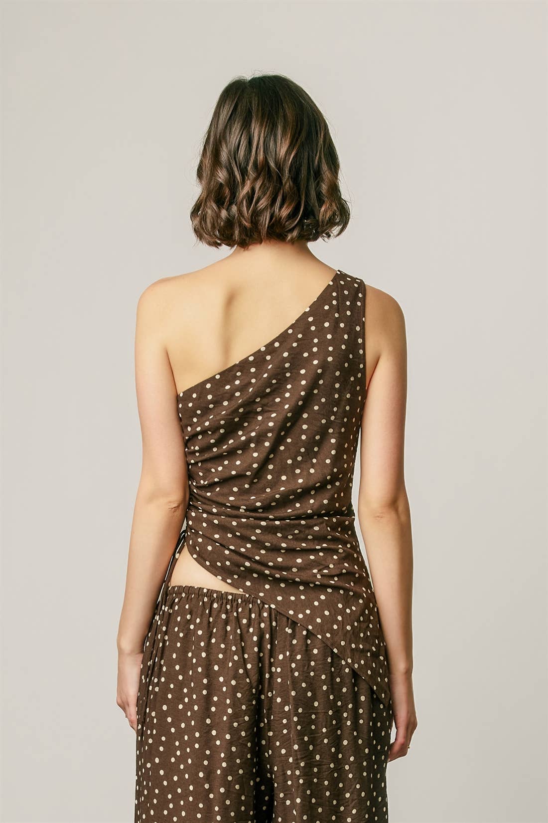 Dress Forum - Polka Dot One Shoulder Ruched Top: BROWN CREAM / S-M-L(2-2-2)