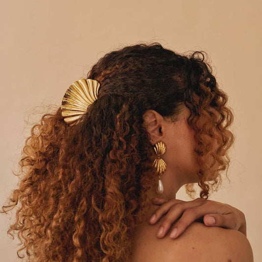 Shell Small Hair Claw Gold
