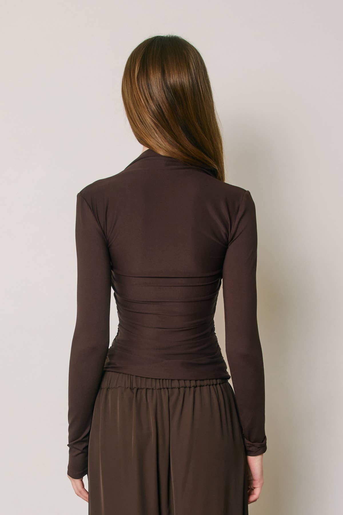 Dress Forum - Queen Anne Ruched Long Sleeve Top: CHOCOLATE / S-M-L(2-2-2)