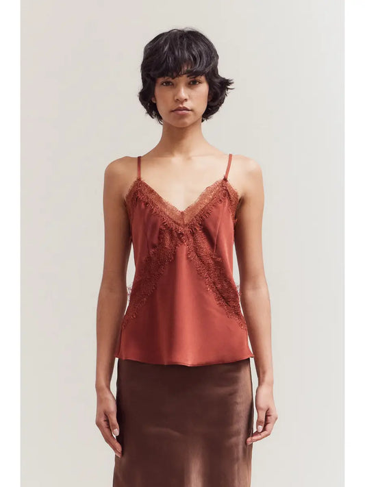 Harriet Top