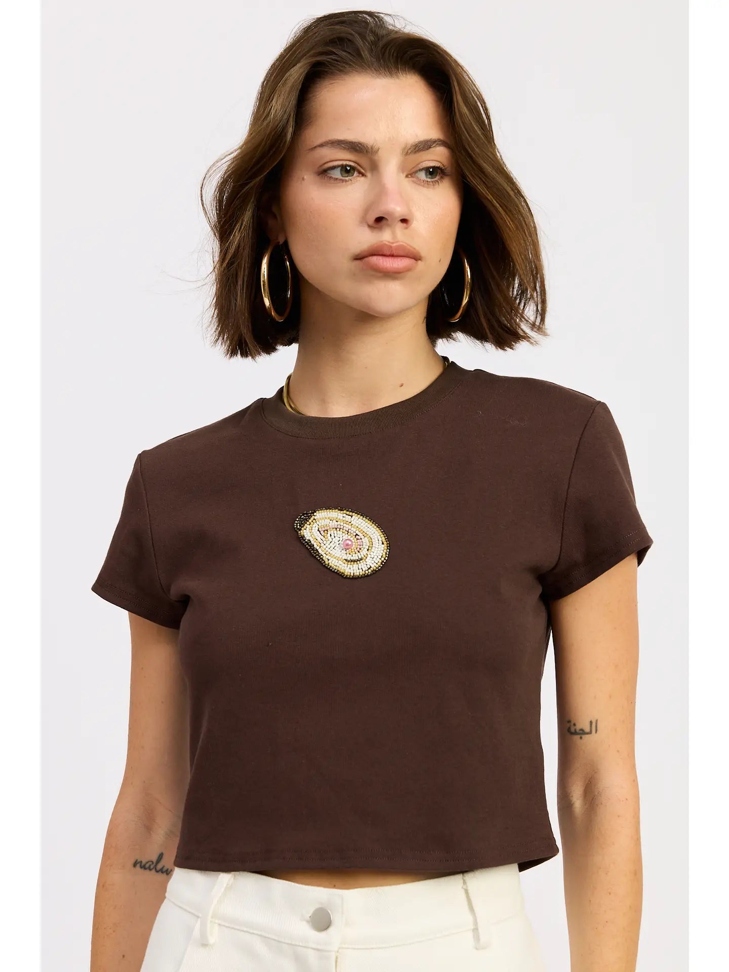 Oyster Beaded Tee Chocolate