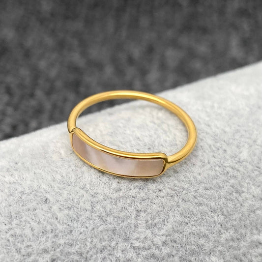 Curved Shell Ring