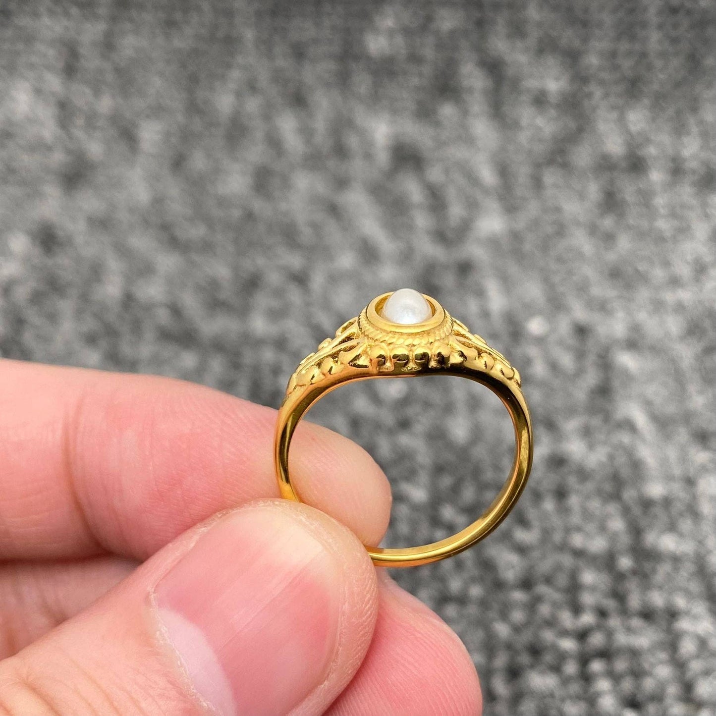 Pearl Vintage Ring