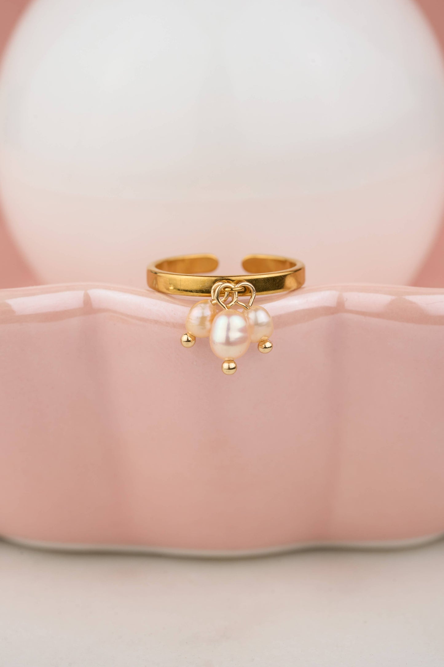 Emily Charm Ring Pearl