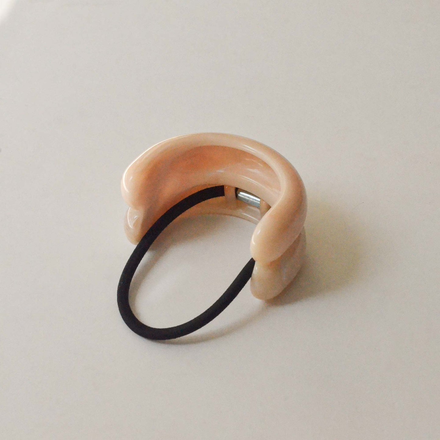 Shea Arch Hair Tie Beige