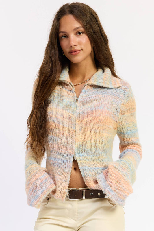 Sara Zip Up