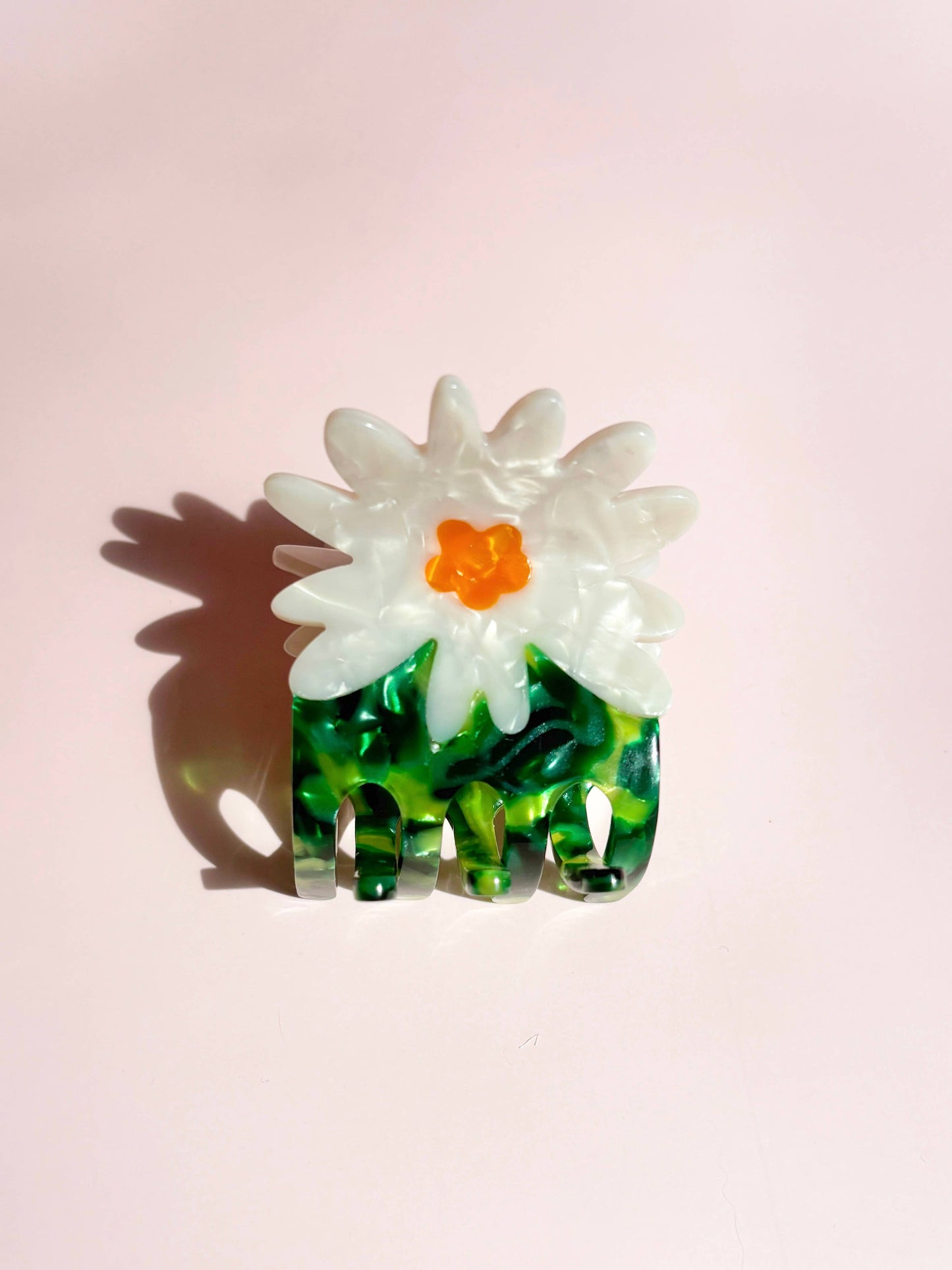 Daisy Claw Clip