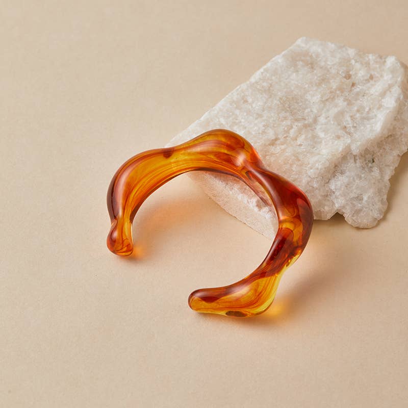 Half Oval Wave Cuff Brown