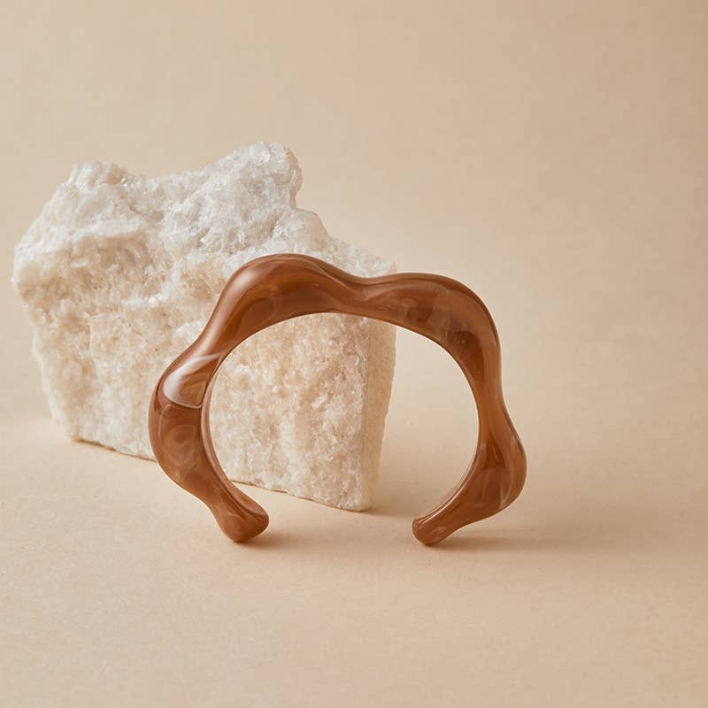 Half Oval Wave Cuff Taupe