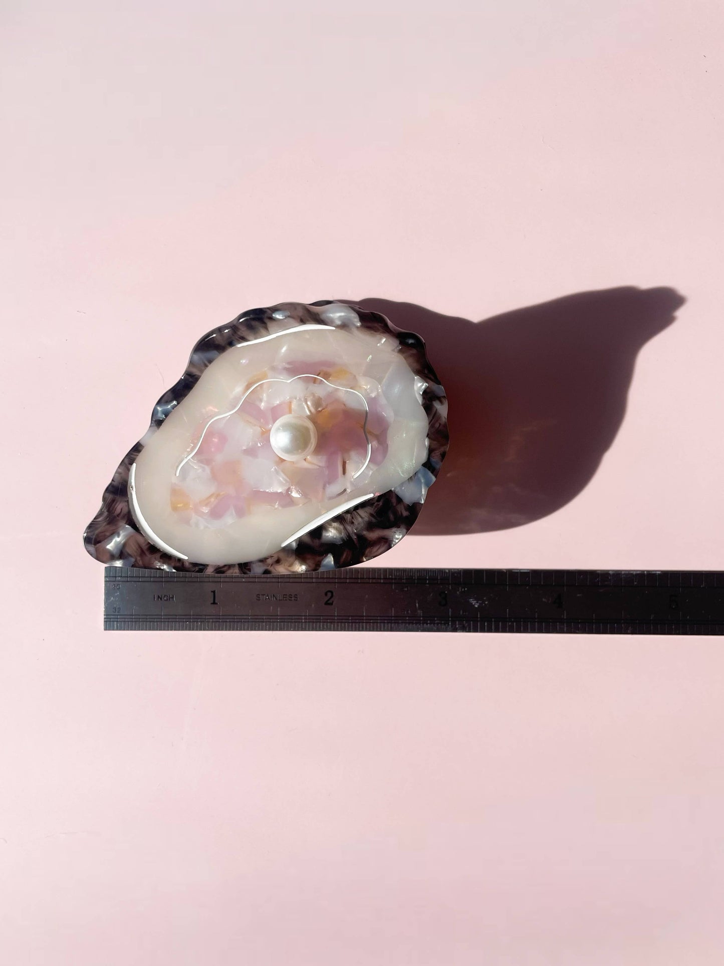 Oyster Claw Clip