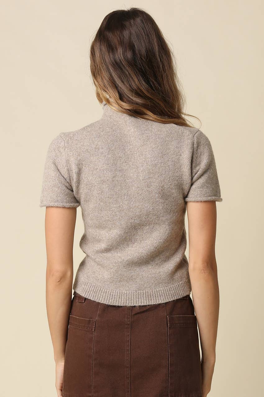 Olivaceous - Alani Mock Neck Knit Top: OATMEAL / L