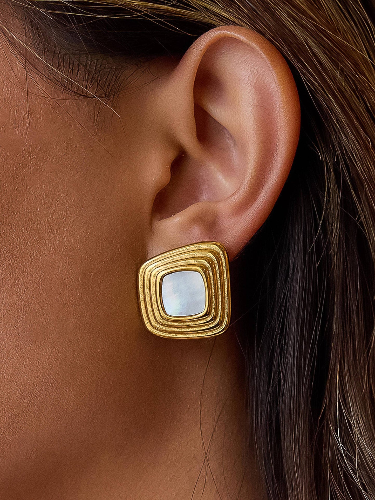 Solenne Square Earrings Green