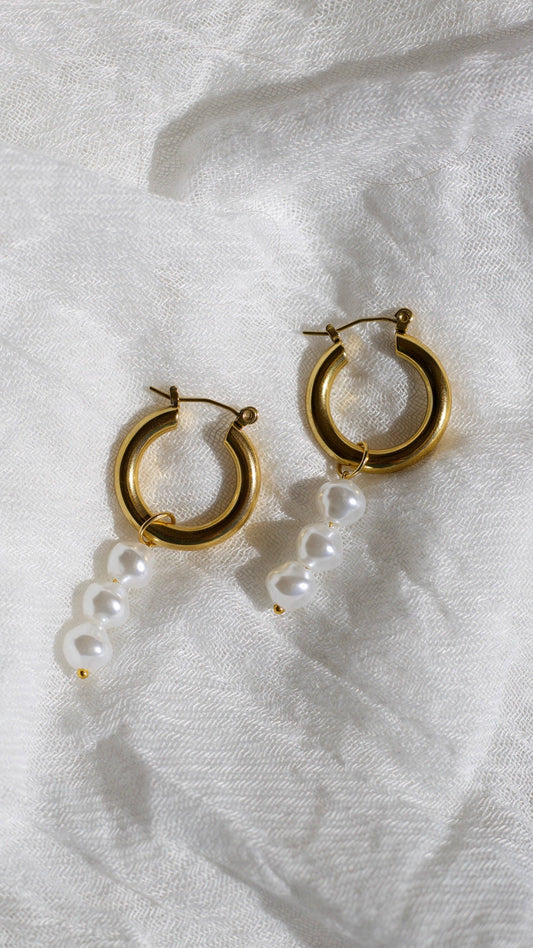 Tyra Pearl Hoops