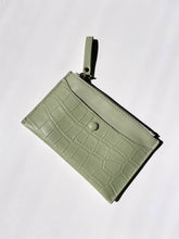 Load image into Gallery viewer, Lucy Card-Holder Wallet Green

