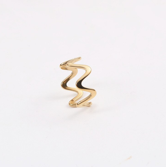 Dainty Wave Stacking Ring