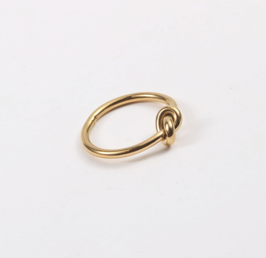 Simple Gold Knot Ring