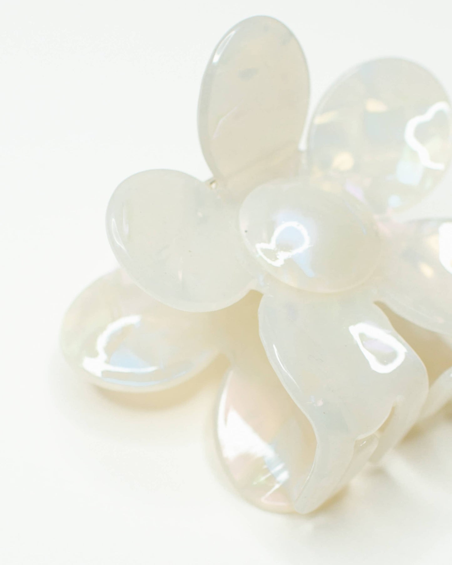 Pearl Flower Hair Claw